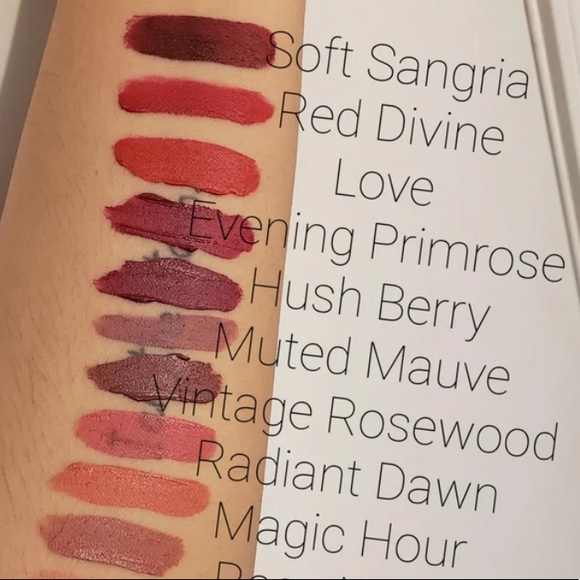 🆕 Em Cosmetics - Infinite Lip Cloud - Soft Sangria - Lipstick - Picture 5 of 8